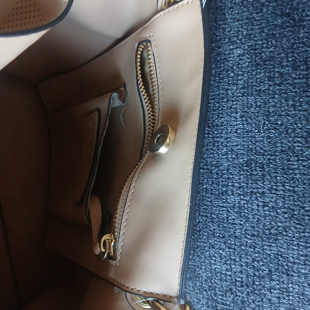 Steve Madden Beige Tote Bag - Picture 2 of 16